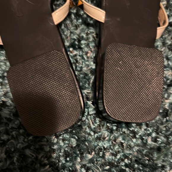 Elegant Black Women's Slip-On Shoes - Picture 8 of 8